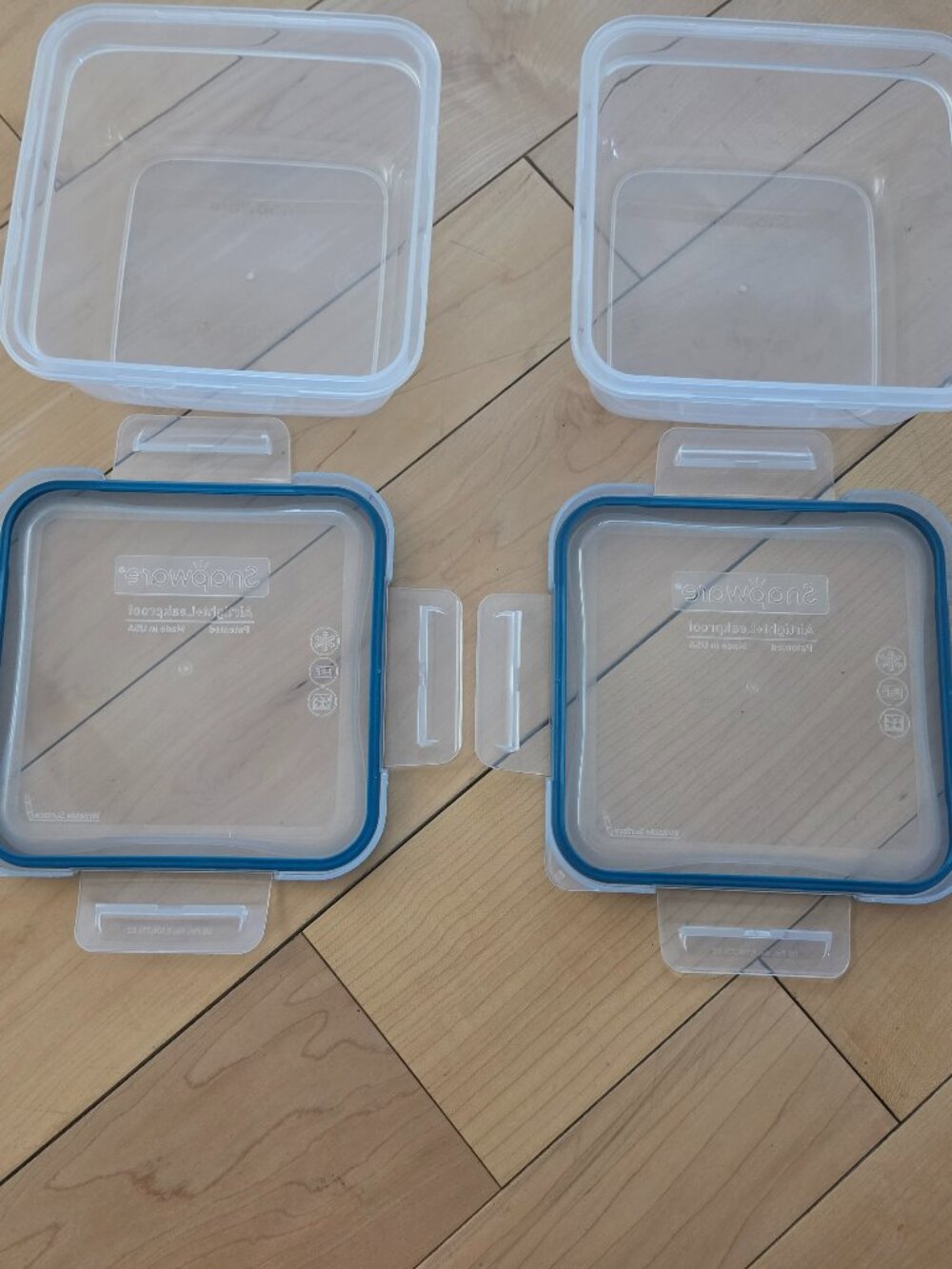 Snapware rectangle 2 plastic containers - Picture 4 of 9
